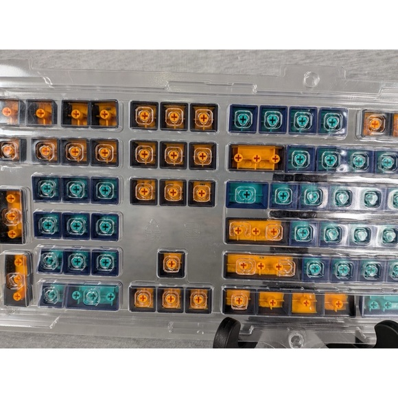 Ducky Horizon PBT Doubleshot Keycap Set- 108 Keycaps - Picture 12 of 14